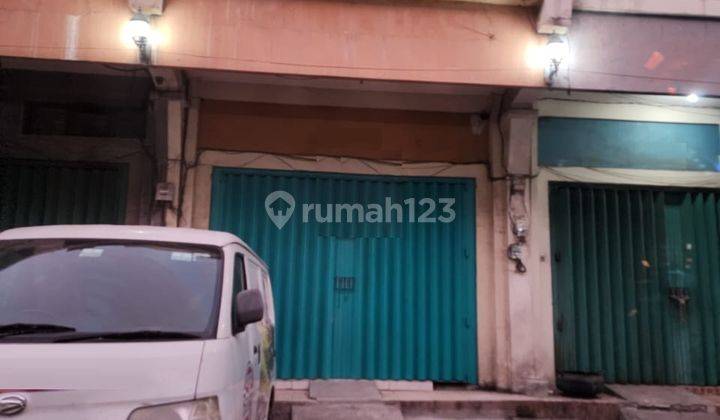 Disewakan Ruko 3,5 Lantai di Panji Makmur Surabaya 1