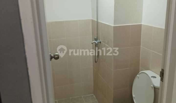 Comfortable Ready-to-Occupy Apartment in a Strategic Location at Gunung Putri, Bogor