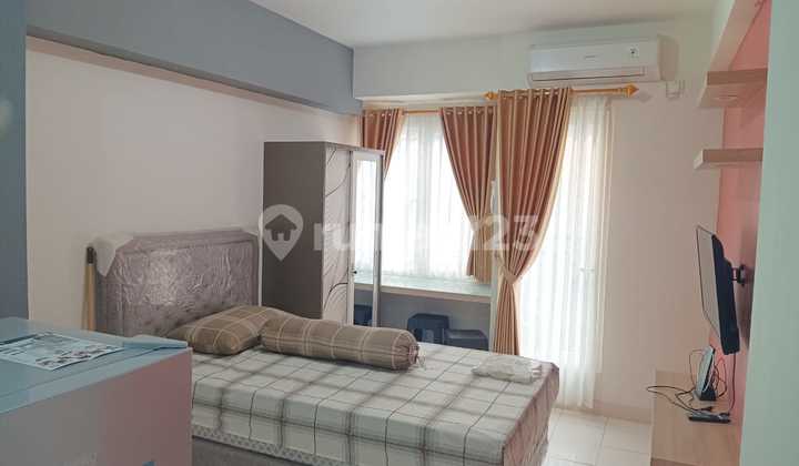 Comfortable Ready-to-Occupy Apartment in a Strategic Location at Gunung Putri, Bogor