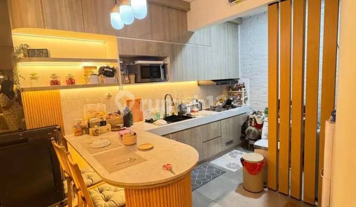 For Sale: House in Spring Canary Area, Gading Serpong 2