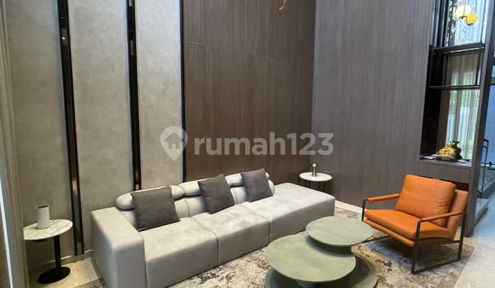 Rumah Mewah Lokasi Strategis Di Navapark Bsd City