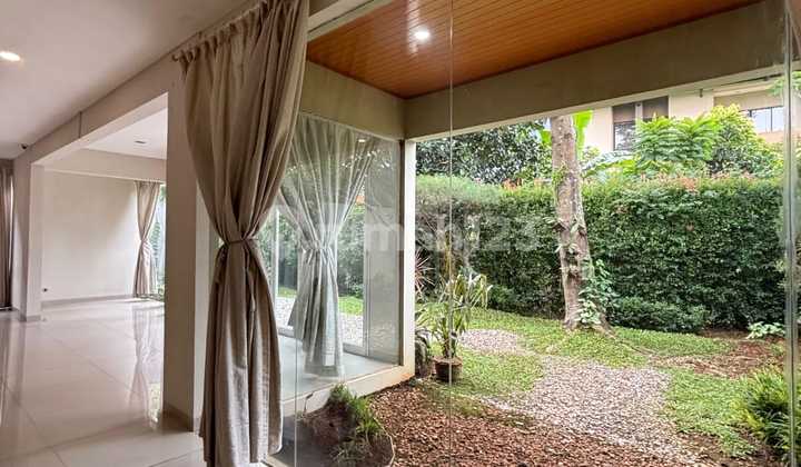 Rumah Bagus di Cluster De Park Bsd City