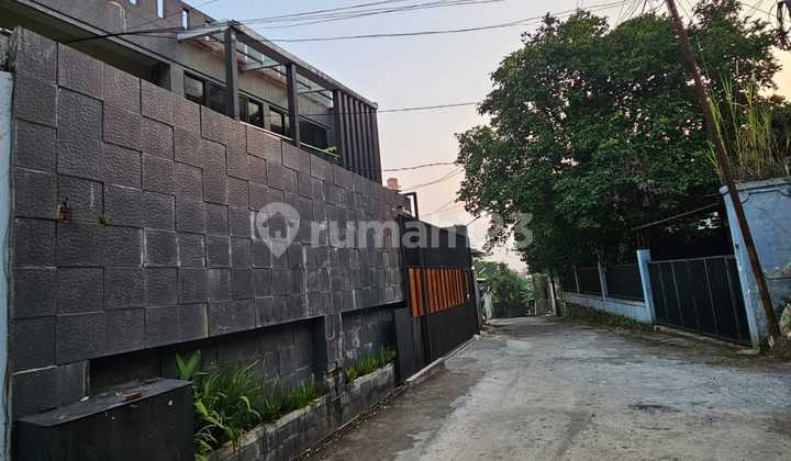 Furnished Minimalist House Ready to Occupy Geger Kalong Bandung 2