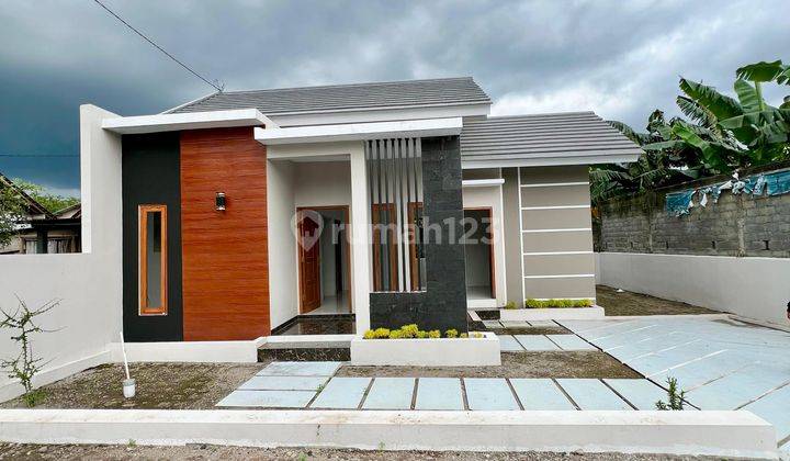 Rumah Baru Siap Huni Lingkungan Cluster Sejuk Asri. 1