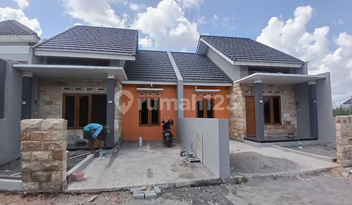 Rumah Baru View Sawah di Jalan Palagan Km8 700Jtan Rumah Baru View Sawah di Jalan Palagan Km8 700Jtan