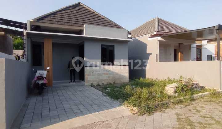 House in Tajem Maguwo Housing Area 600Jtan