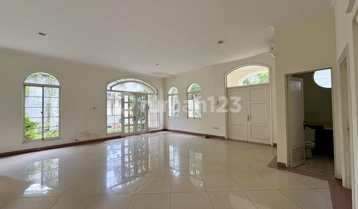 Flamboyan Golf PIK Luxury Corner House 15x23 5+1KT SHM Flamboyan Golf PIK Luxury Corner House 15x23 5+1KT SHM