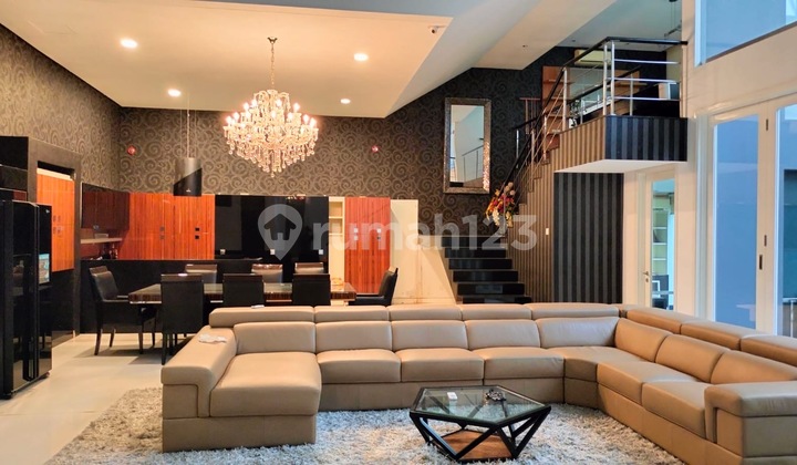 Rumah Mewah Katamaran Permai PIK 16x35 4+1KT SHM Semi Furnished Rumah Mewah Katamaran Permai PIK 16x35 4+1KT SHM Semi Furnished