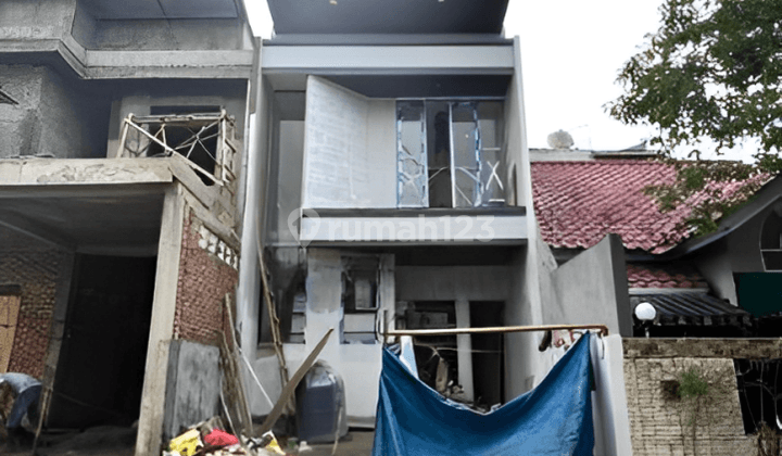 Rumah Bangunan Baru 2Lt 5,5x16 4KT Villa Melati Mas Serpong 1