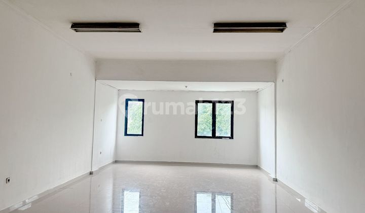 Disewakan Ruko 3 Lantai, Rapih Bersihlokasi Premium Tebet, Jakarta Selatan