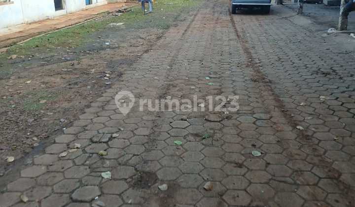 For Rent: Prime Empty Land, Ready to Use, Former Car Workshop in Jatikramat, Jatiasih. Bekasi City.