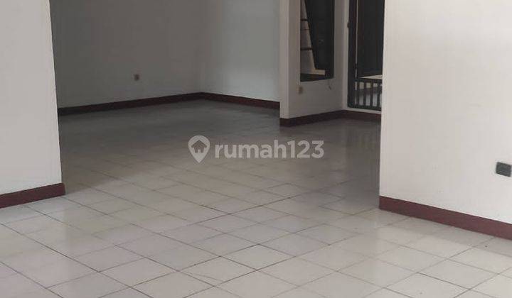 Rumah 1.5 Lantai Bagus Terawat di Kemang Pratama Bekasi 2