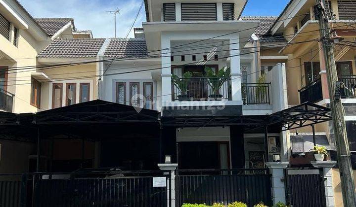 Dijual Rumah Siap Huni 2 lantai, Sudah Renovasi, Furnished di Grand Galaxy Bekasi 1