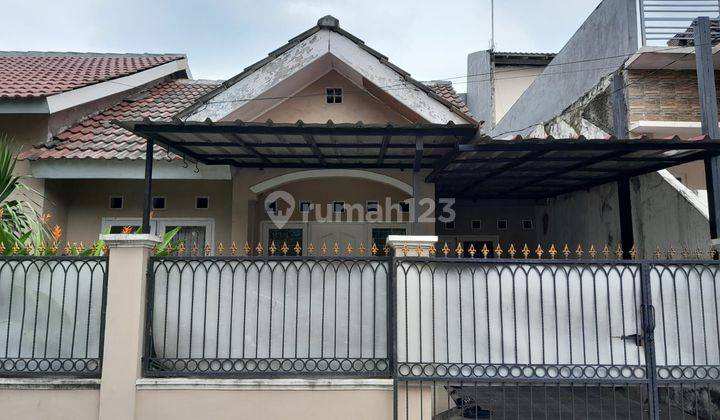 Dijual Rumah Siap Huni, Hoek, SHM di di Dukuh Zamrud Mustikasari 2