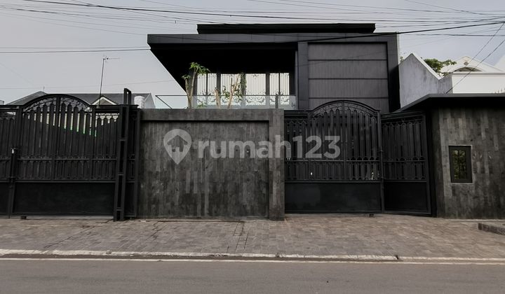 Dijual Rumah Mewah Dengan Fasilitas Kolam Renang Dalam Komplek Di Billymoon Jakarta Timur 2