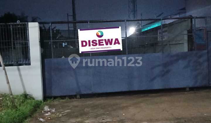 Disewakan Lahan Kosong Cocok Untuk Gudang Di Pinggir Jalan Utama Raya Narogong. Bekasi