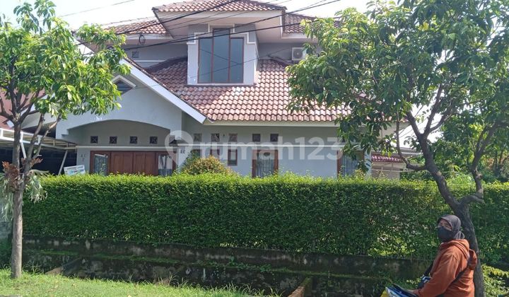 Disewakan Rumah Besar Asri Hoek Di Kemang Pratama Bekasi 1