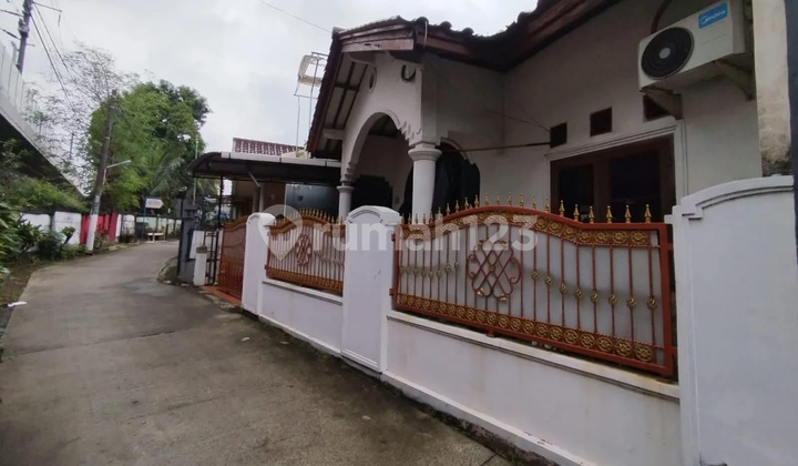 Dijual Rumah 2 Lantai di Daerah Jati Cempaka Pondok Gede Bekasi
