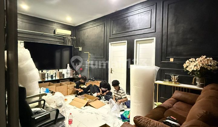 Dijual Rumah Mewah + Kolam Renang2 Lantai Di Jalan Raya Hankam Pondok Melati Bekasi  2