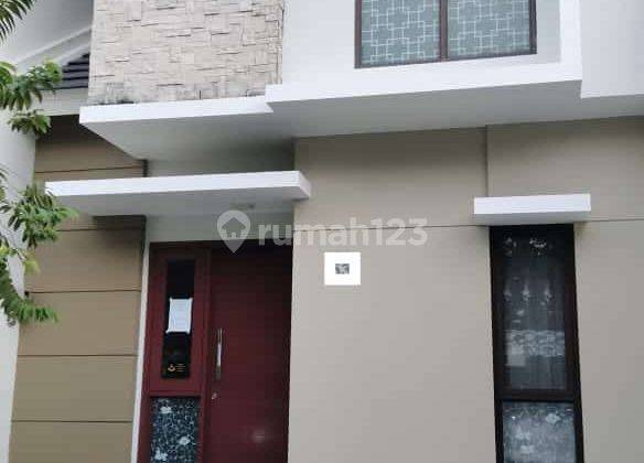 Disewakan Rumah Dalam Cluster Burgundy Summarecon Bekasi 1
