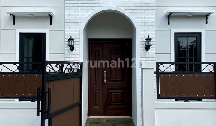 Mau Rumah Desain Artis .dijual Rumah Baru Siap Huni Dengan Design Mewah Di Pamulang Depok . 2