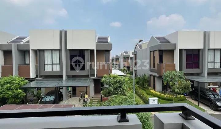 Disewakan Rumah 2 Lantai di Summarecon Bekasi 2
