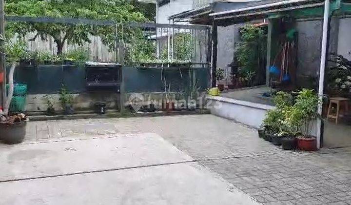 Rumah 2 Lantai Dengan Tanah Luas 1300m2, Pinggir Jalan Raya, Cocok Untuk Bisnis Cafe Resto. 2