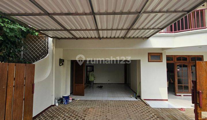 Rumah 2 Lantai Siap Huni di Mampang Prapatan Jakarta Selatan. 1