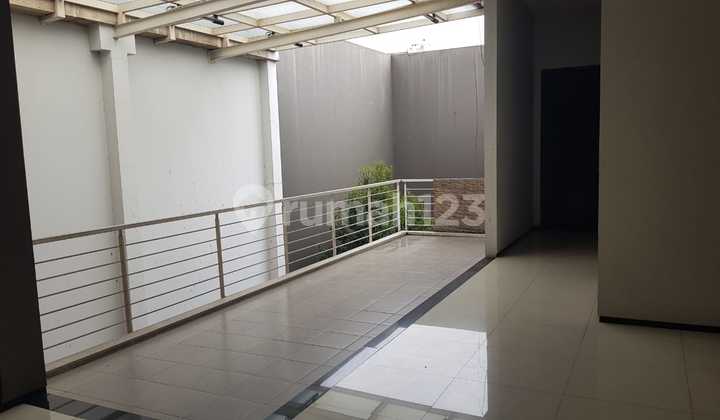 Dijual Rumah LUX Singgasana Pradana Cluster Bagus Dijual Rumah LUX Singgasana Pradana Cluster Bagus