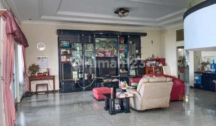 Dijual Rumah LUX Cipaganti Mainroad Bagus 