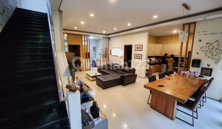 For Sale LUX Singgasana Mekarwangi Bandung House 2