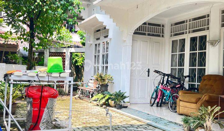 Rumah Besar Rapi Semifurnish Nempel Jakarta di Bintaro Sektor 3a 2