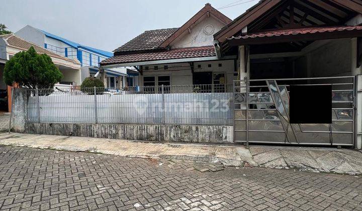 Rumah Villa Taman Cibodas Hook 1 Lantai Halaman Luas Bebas Banjir 1