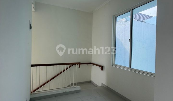 Disewa Rumah Rapi Terawat Siap Huni di Suvarna Sutera Cluster Catriona 2