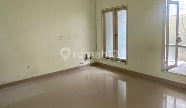 Rumah One Gate 2 Lantai Dekat Tol Jl 2