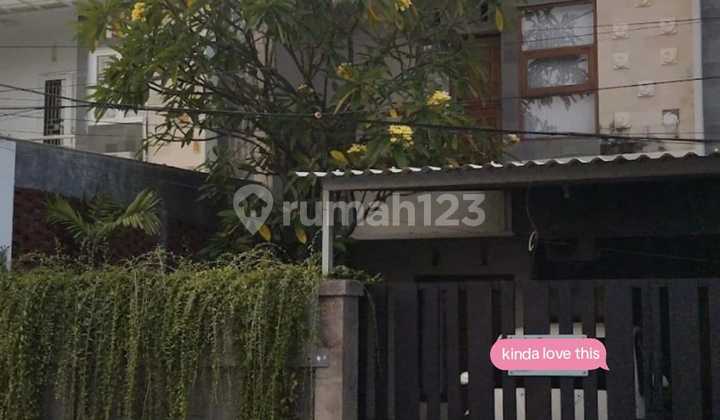 Siap Huni Rumah Lantai 2 di Ubung It 1