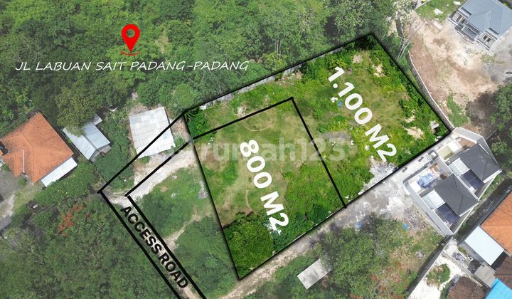 Land 11 Are and 8 Are in Labuan Sait Pecatu Ev