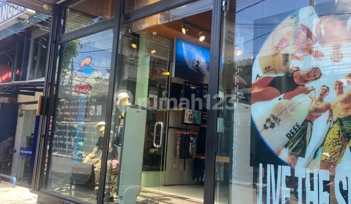 Ground Floor Shop in the Bustling Center of Seminyak Cn/Mi