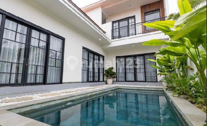 Disewakan Villa Private Pool Di Babakan Canggu Vr