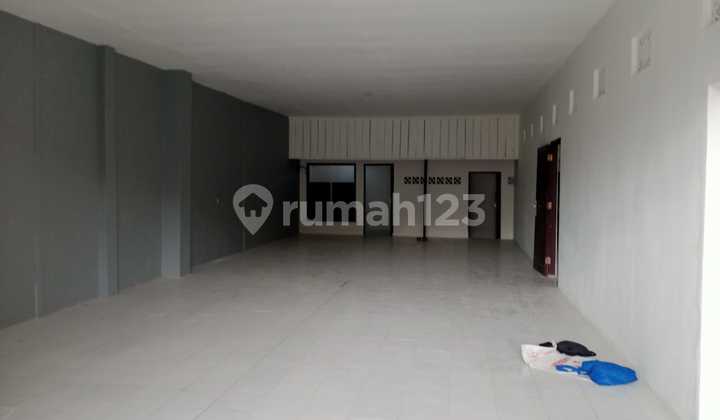 Cheap Warehouse with Tronton Access, 2 Are Area in Kesiman Street
