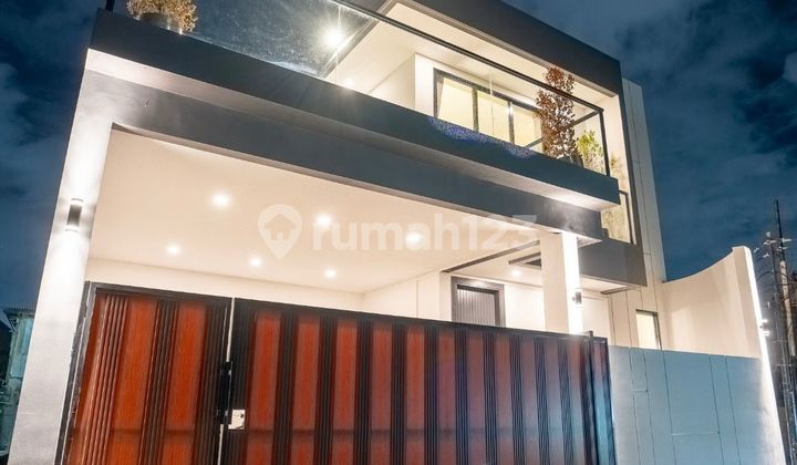 Leasehold 25 Tahun Villa Dekat Pantai Berawa Mw