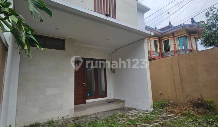 Minimalist House 2nd Floor Renon Area Dk Minimalist House 2nd Floor Renon Area Dk