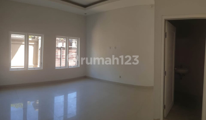 Affordable 2-Storey House with SHM, South-Facing in Renon Cn 2