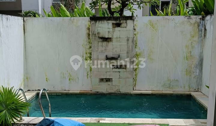 Monthly Rental 2-Bedroom Villa with Private Pool in Kerobokan Area.