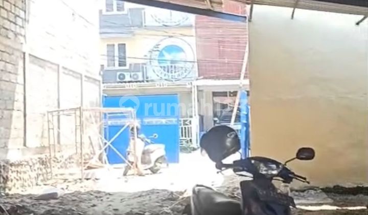 Warehouse &amp; Shop House on Jl Bung Tomo Denpasar Gp