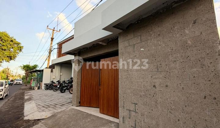 Shop House with Spacious Parking Plus a Villa Behind It. 2