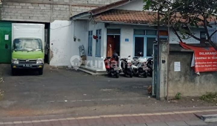 Warehouse 8 Axle Access, Tronton Road, North Denpasar, GP