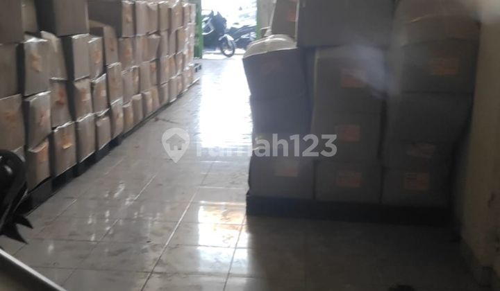 Ruko Plus Gudang Lantai 2 di Mahendradatta Jl