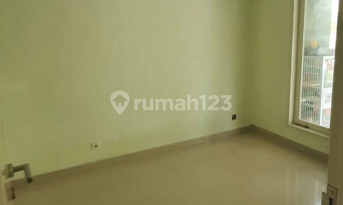 Affordable 2-Story Minimalist House Near Airport Street 2