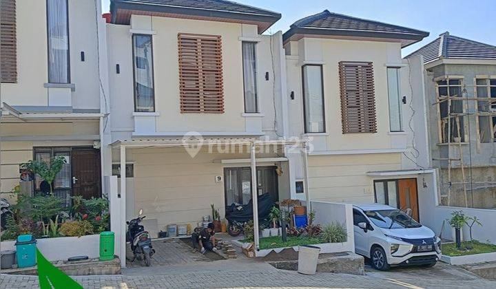 Penawaran Terbatas Rumah Nyaman Asri 2 Lt di Padasuka Bandung 2